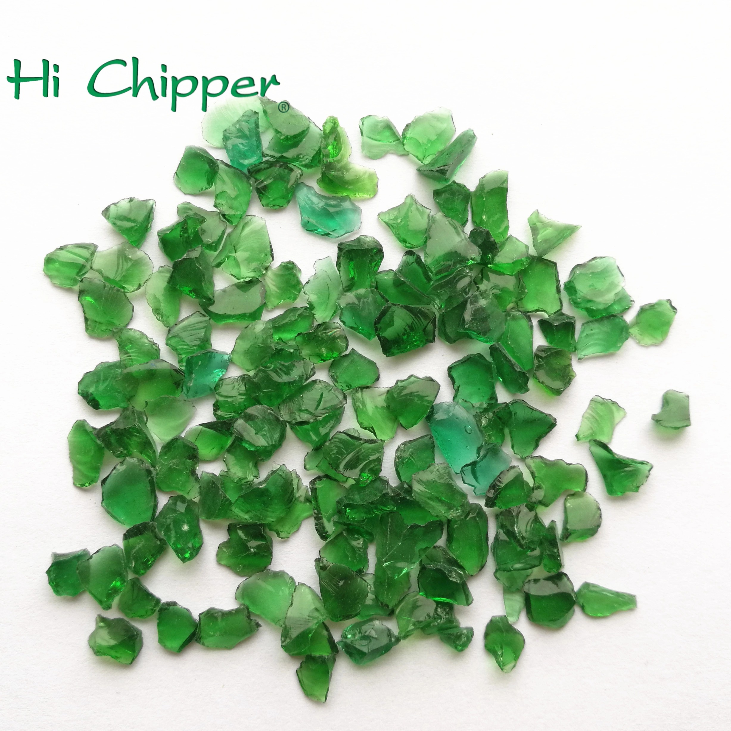 Coups en verre vert fonc&eacute;